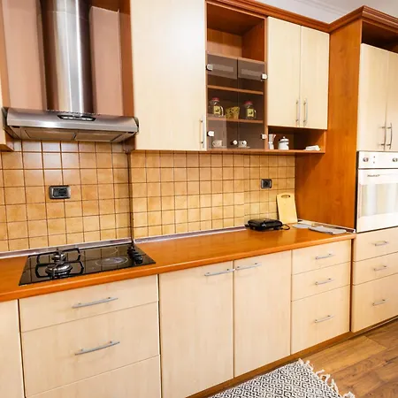 Cane Apartmán Tirana